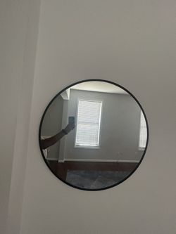 Circle Mirror