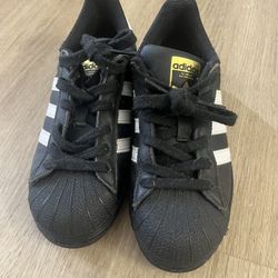 Kids adidas shell toe! 