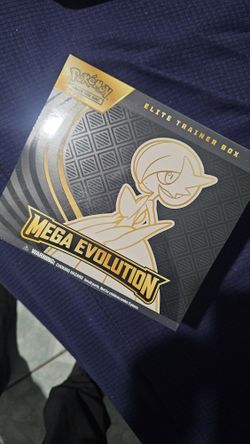 Mega Evolutions ETB