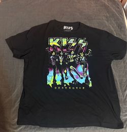 Kiss & Beastie boys shirts