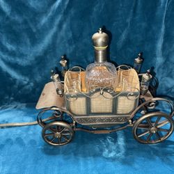 ***Vintage***Musical Carriage Liquor Decanter With (4) Shot Glasses