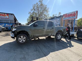 Parts only 2005 Nissan Frontier