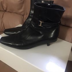 FENDI CLASSIC BLACK ANKLE HIGH CALF SKIN BOOTS SIZE 6