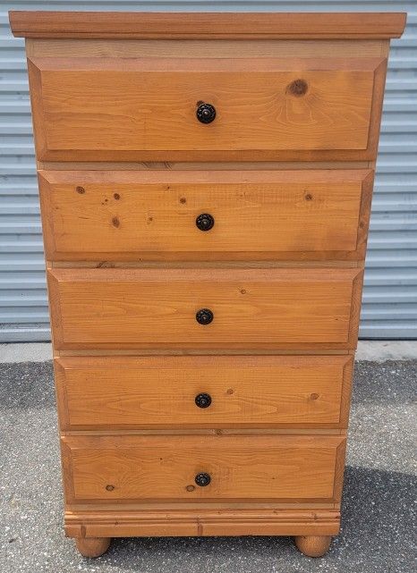 (FREE DELIVERY) Chest Of Drawers Dresser