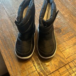 Toddler Snow Boots Size 9.5