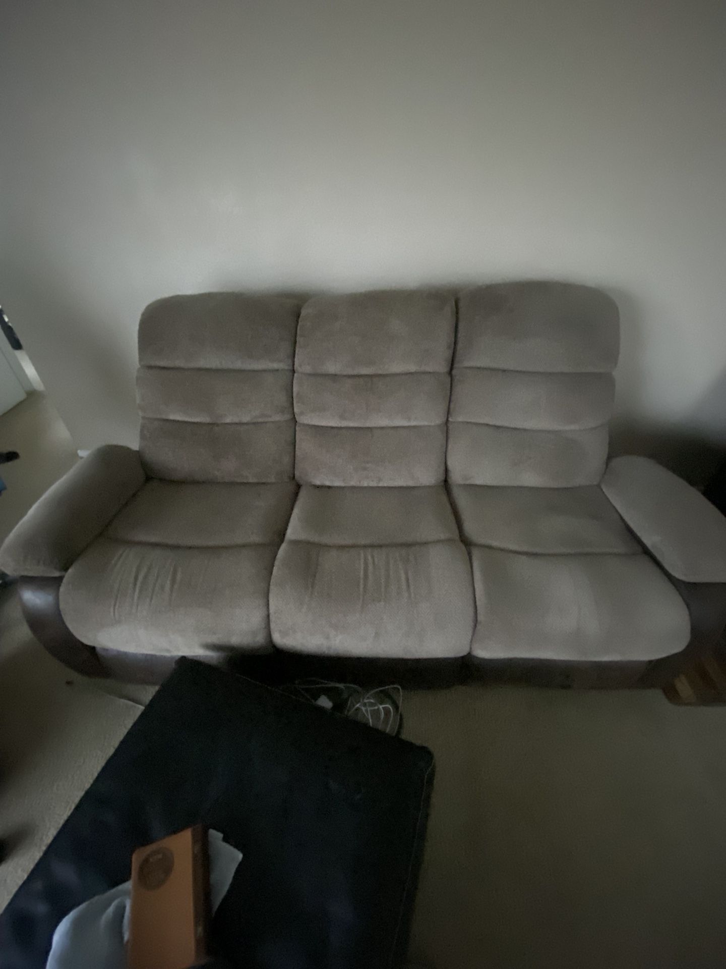 Recliner couch