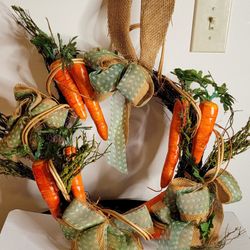 Rustic Easter Bunny Carrot Wreath – Burlap & Vine