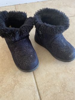 Baby girl black fur boots size 7