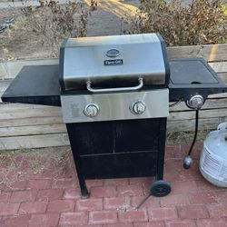 Dyna-Glo Propane Gas Grill Outdoor BBQ 2 Burner 