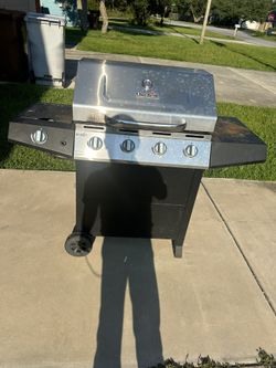 Char Broil 5 Burners Grill