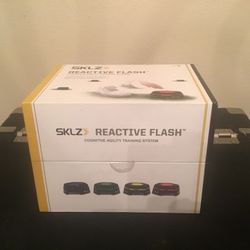 Sklz Reactive Flash LED Training Pods Set of 4 New In Box **Price Reduced **