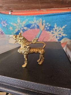 Brass foo dog guardian statue $100 obo