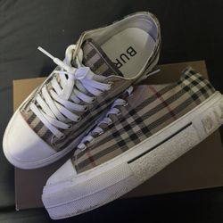 Burberry Shoes