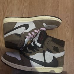 Jordan 1 travis scott