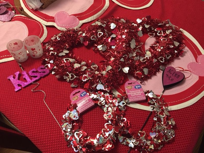 8 piece Valentine’s Day Bundle