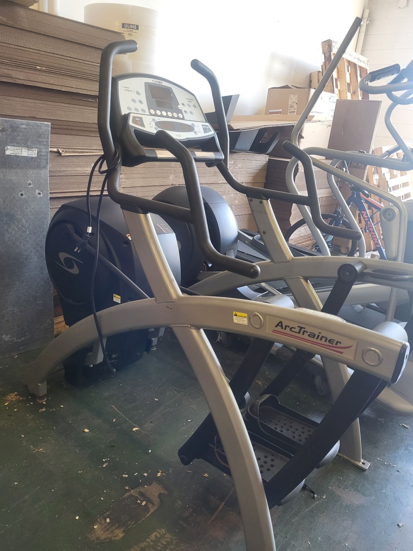 Cybex 600a Lower Body Arc Trainer