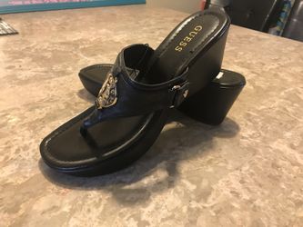BRAND NEW GUESS SANDALS