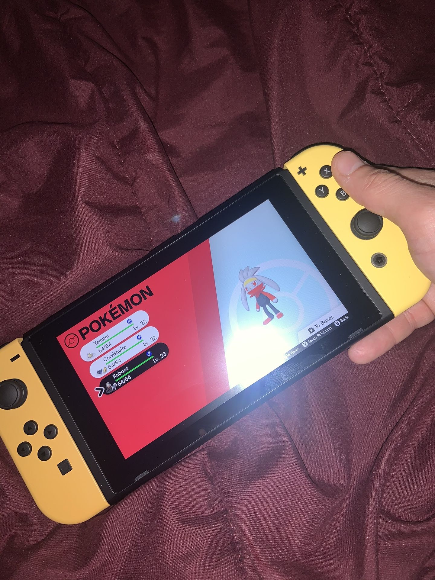 Nintendo Switch Pikachu Edition
