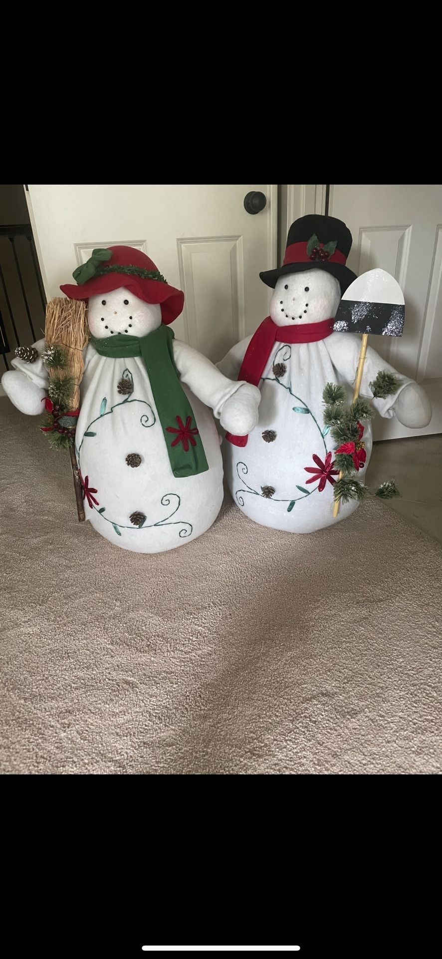 Large Snowmen, Great Condition