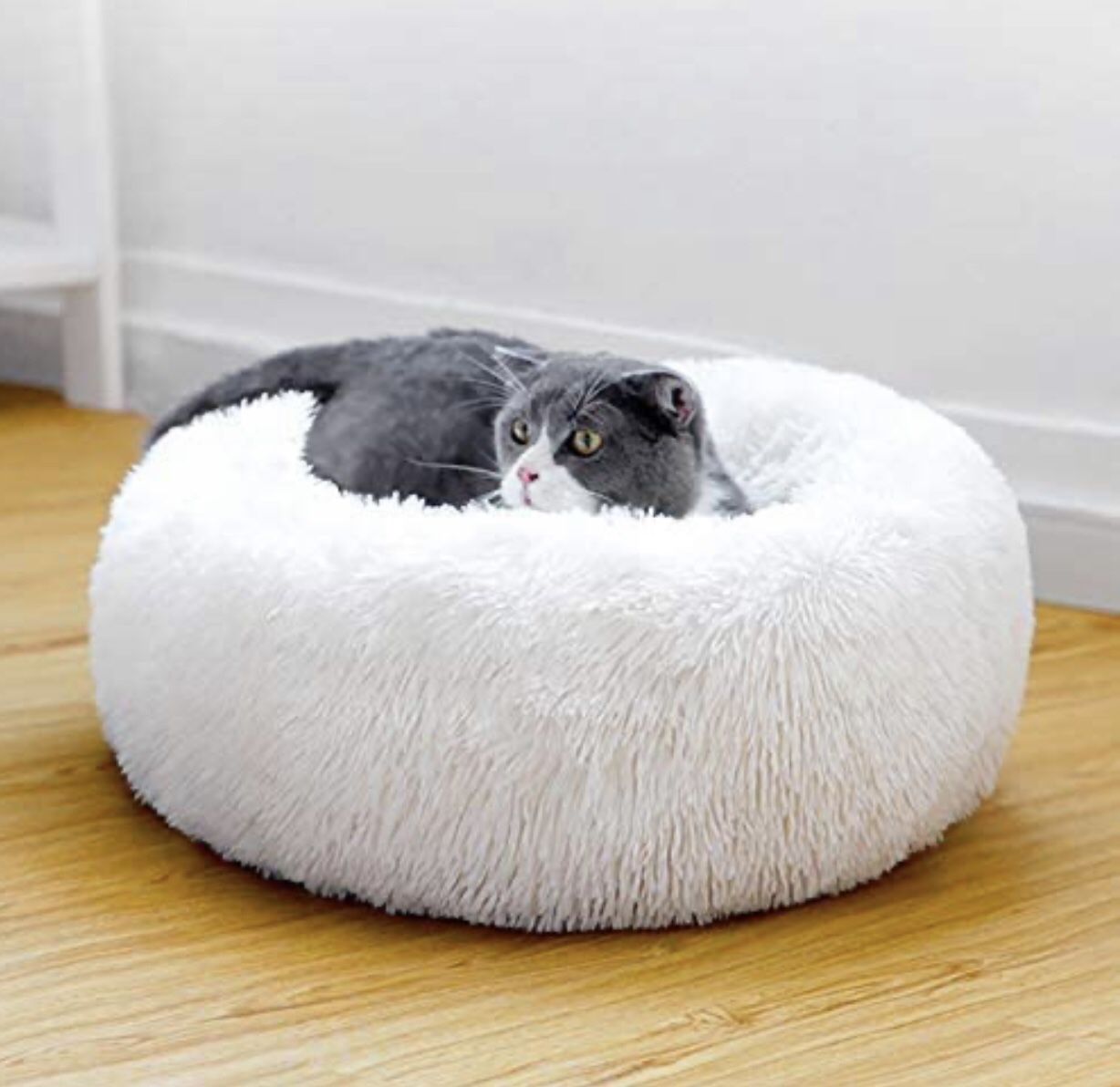 Cat / Dog Bed - Brand New Faux Fur 