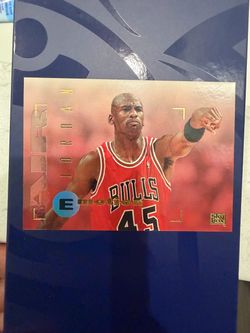 1994-95 Skybox MICHAEL JORDAN Emotion Card #100 Air Jordan Wearing Jersey #45