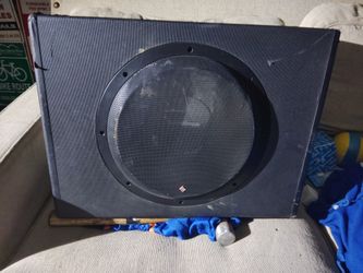 Rockford Fosgate 12 Inch 300 W .. $200