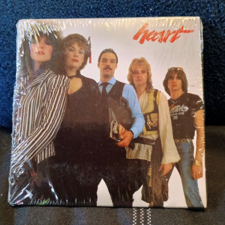 1983 Chu Bops Heart Miniature Bubble Gum Album