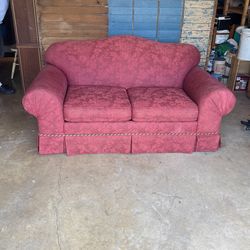Ethan Allen Love Seat - Good Shape 