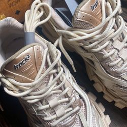 Balenciaga track 2 sale outlet