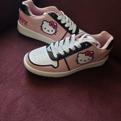New Womans Hello Kitty Sneakers