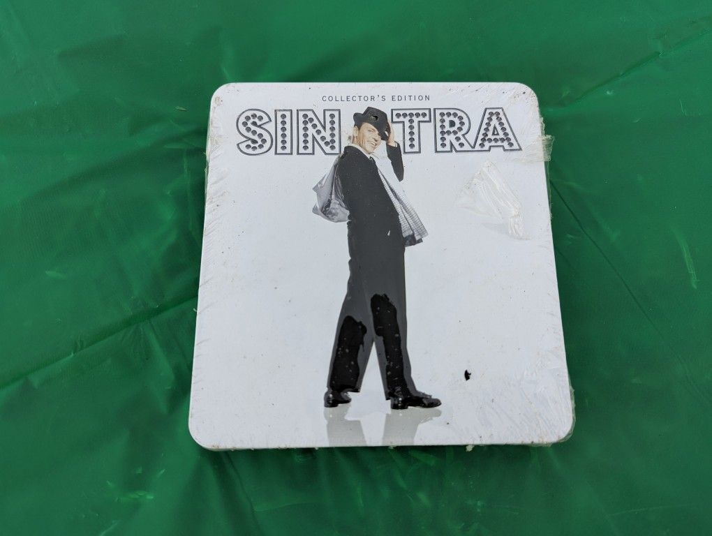 Collector's audio CD's (Sinatra, Thomas Kinkade)
