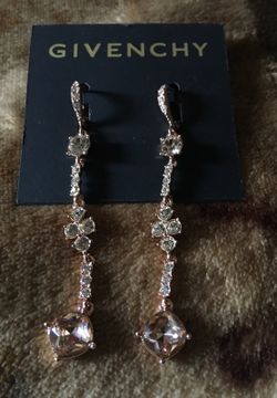Aretes