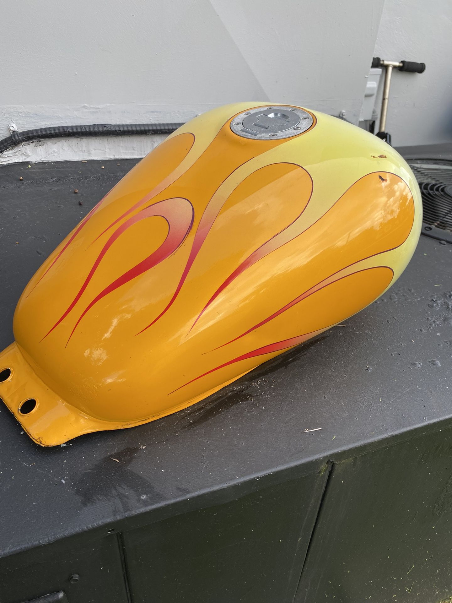 Suzuki Intruder Gas Tank