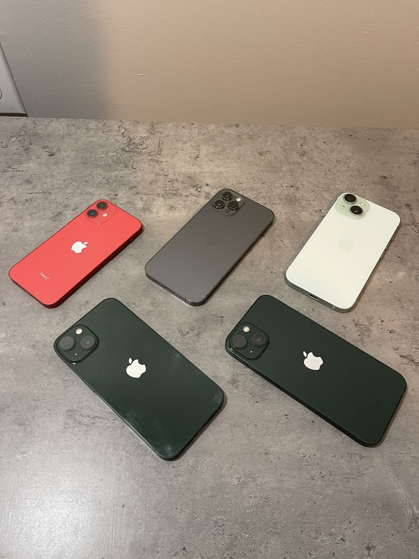 iPhone (lot of 5) All Unlocked