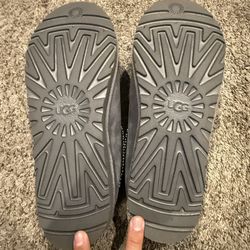 Grey Uggs 