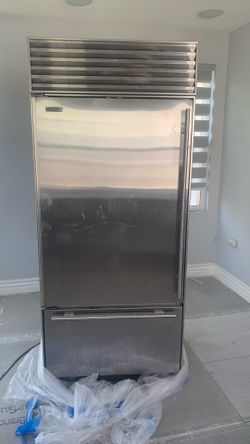 Sub zero built in fridge 650 model