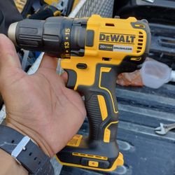 DeWalt Drill 