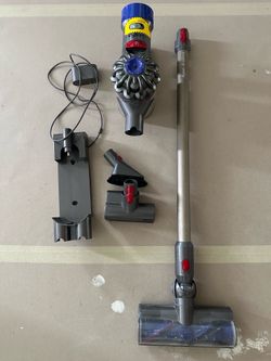 Dyson V8 Vaccum