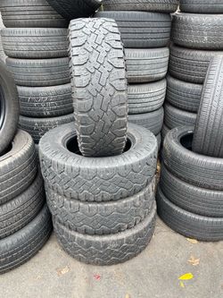 LT275/70R18 Goodyear 275/70/18 LT set of matching 4 tires in great condition 350$ for 4 tires plus tax . Mount available but not included. Wheel alig