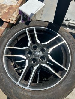 Ford Mustang 18-Inch Wheel with Tire