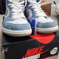 Jordan 1 Retro Hi OG High Hyper Royal Size 9.5