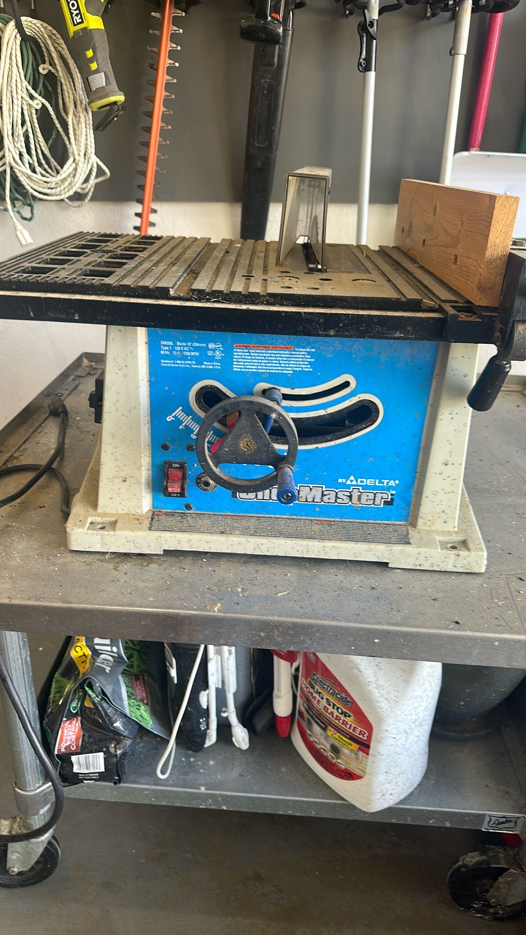 Delta shopmaster Table Saw