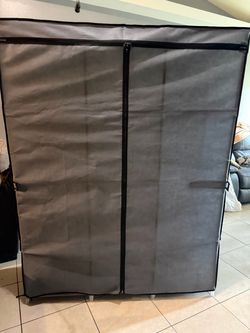 Portable closet