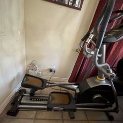 LIVE STRONG Elliptical $150
