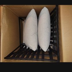 UP FOR SALE IS A BEAUTIFUL LUXURY CASTLERY SORRENTO OUTDOOR CORNER CHAIR W/ CUSHIONS

ALWAYS 60%-70% off retail