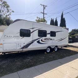 2009 Keystone Passport, Ultralight Electric Slide Out Double Door