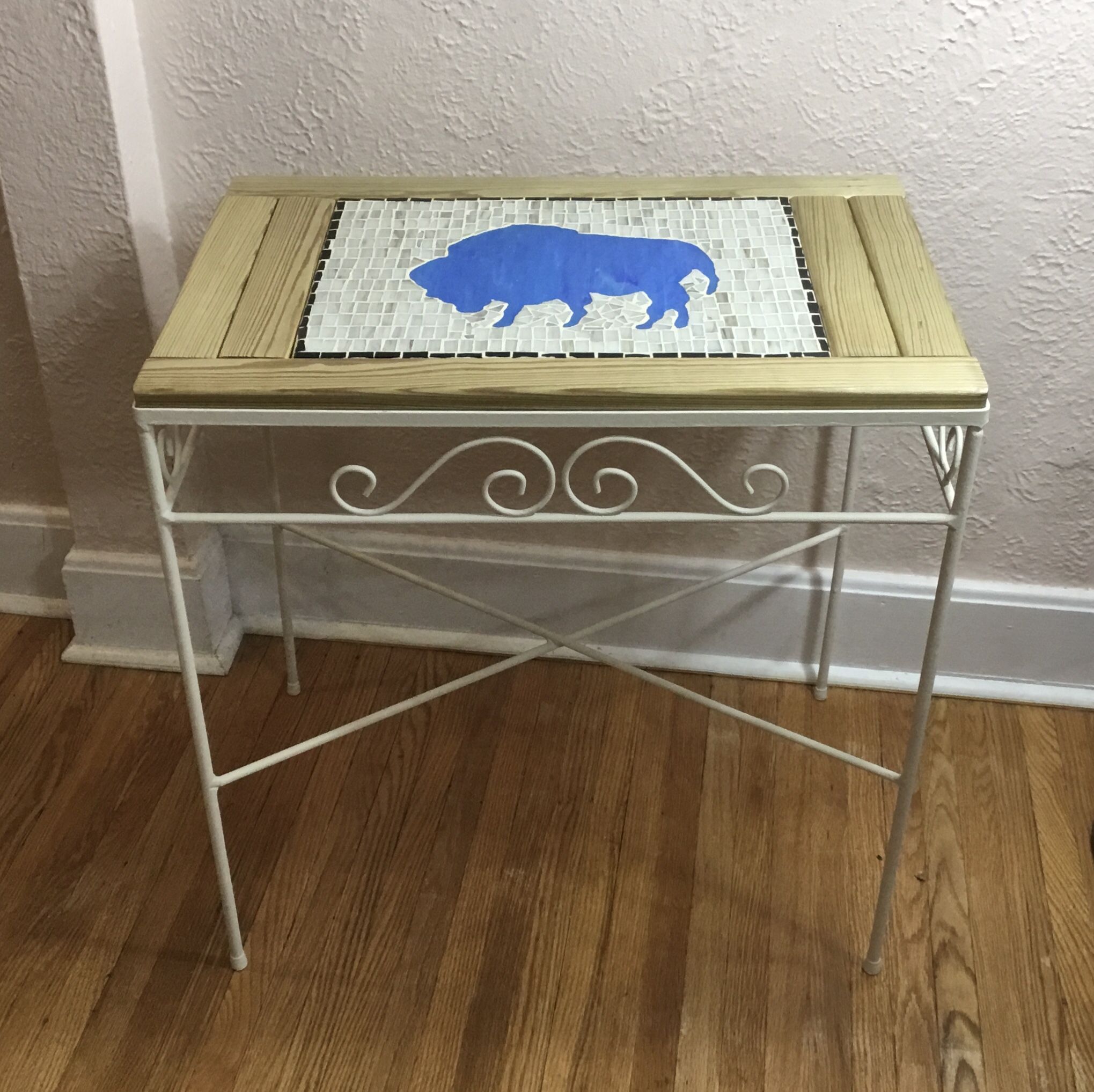 “Buffalo” Table