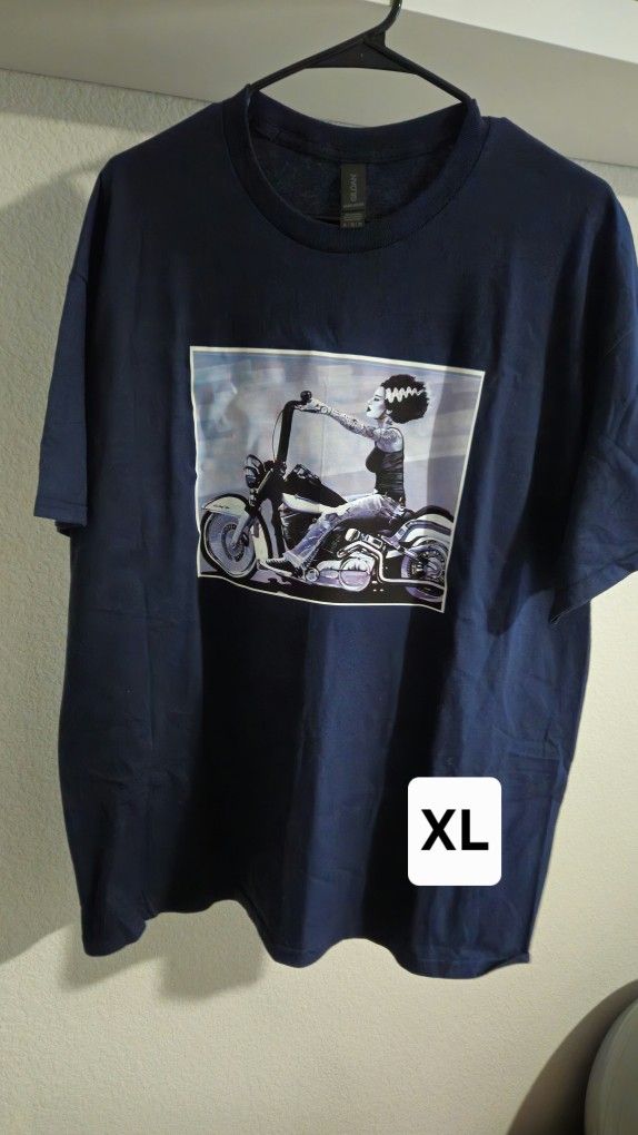T shirts and tank tops