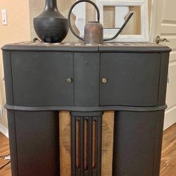 Very Old Vintage Record Player Radio Music Console,  Wood.