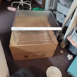 Whirlpool Refrigerator Crisper Drawer With Humidity Control 